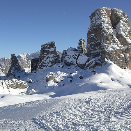 Villa Olimpia - Stayincortina Cortina dʼAmpezzo Exterior foto